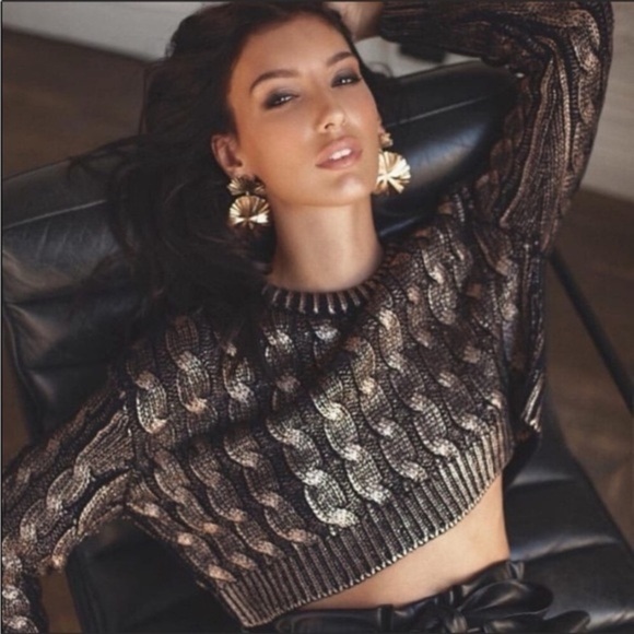 Zara Black /Gold cable knit Crew Neck Cropped Sweater Metallic Detail SZ L xmas - Picture 1 of 6